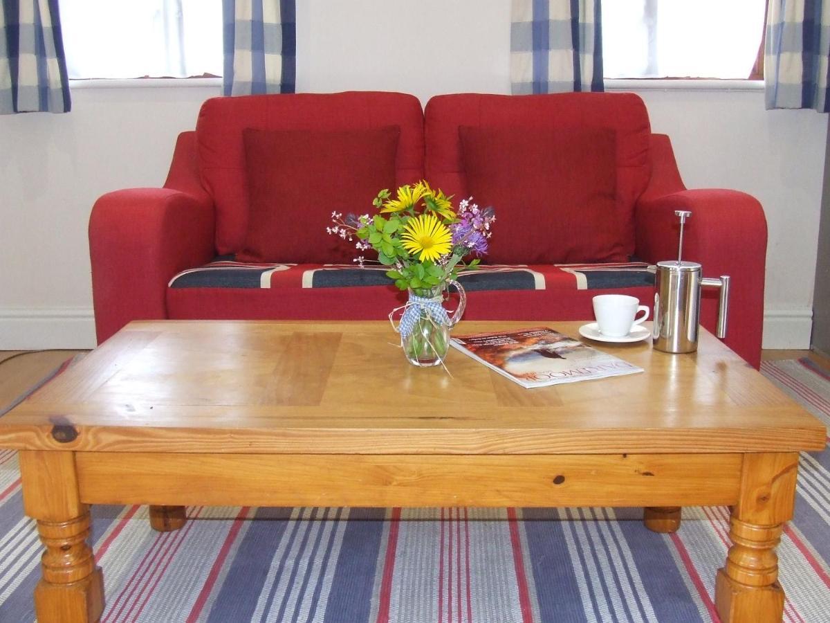 Lobhill Farmhouse Bed And Breakfast And Self Catering Accommodation Okehampton Bagian luar foto