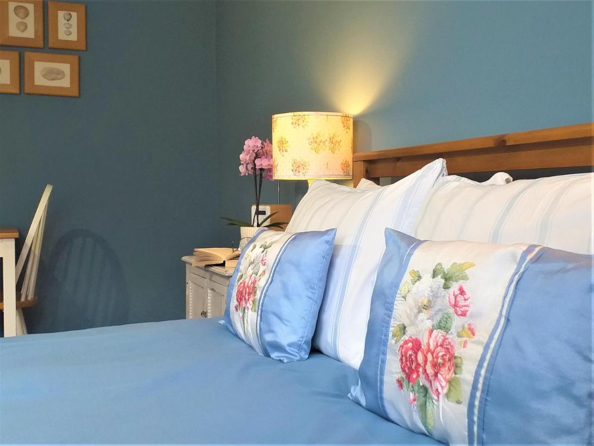 Lobhill Farmhouse Bed And Breakfast And Self Catering Accommodation Okehampton Bagian luar foto