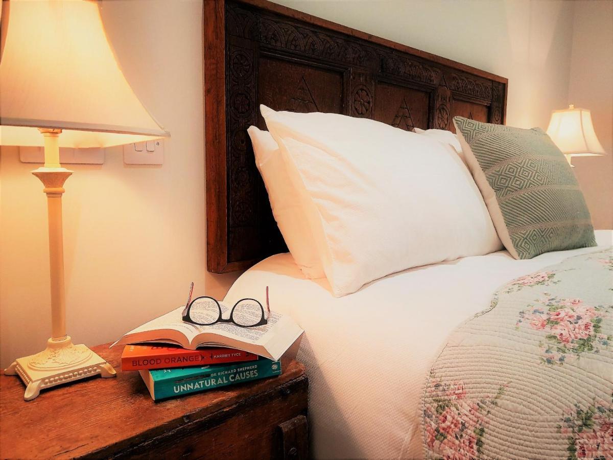 Lobhill Farmhouse Bed And Breakfast And Self Catering Accommodation Okehampton Bagian luar foto
