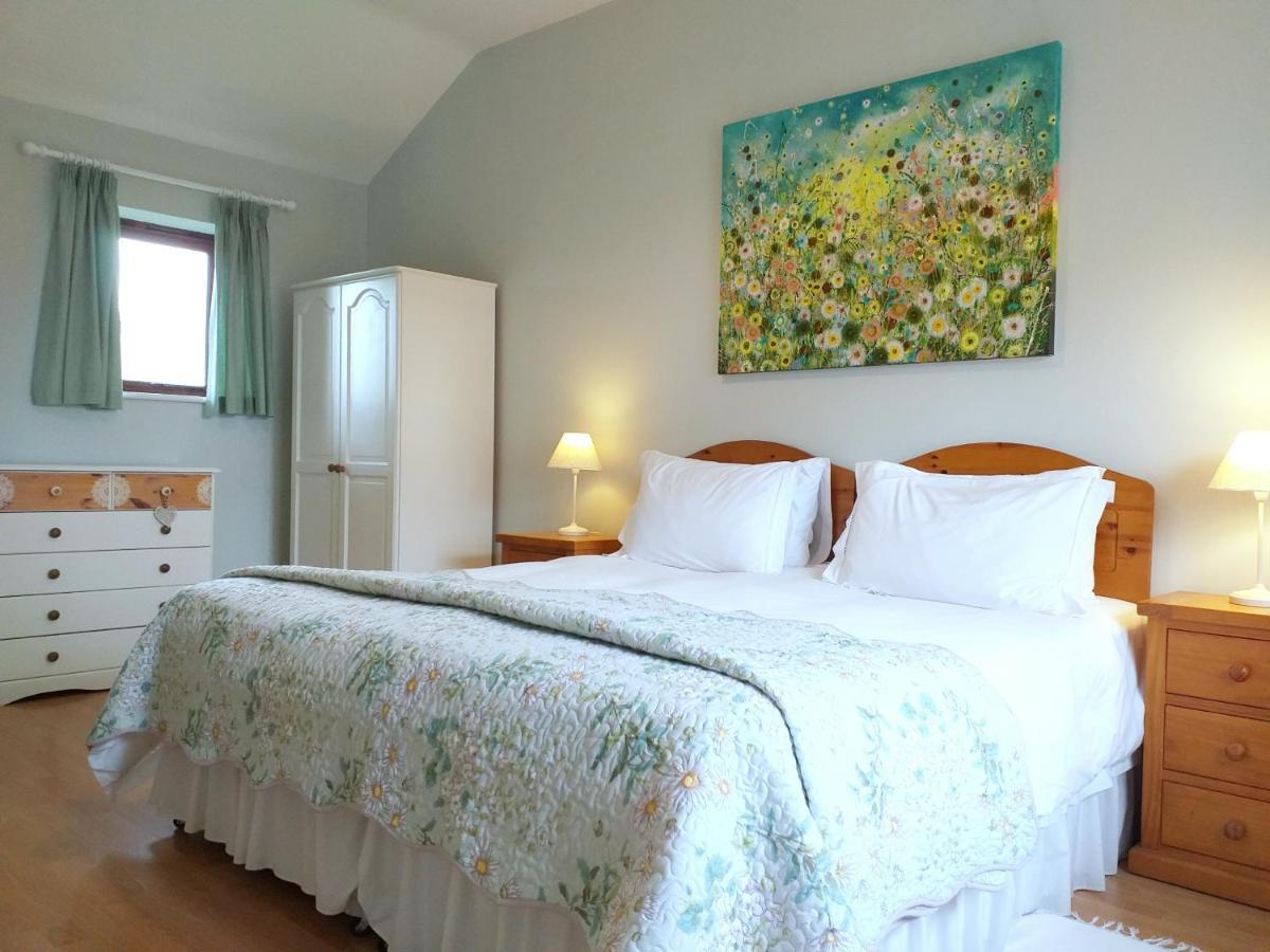 Lobhill Farmhouse Bed And Breakfast And Self Catering Accommodation Okehampton Bagian luar foto